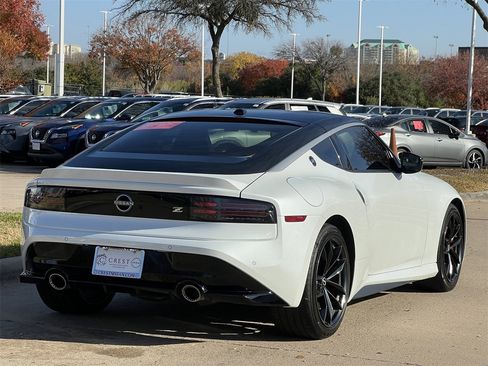Certified 2024 Nissan Z Performance w/ Floor Mat Package image 4