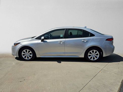 Certified 2025 Toyota Corolla LE FWD image 6