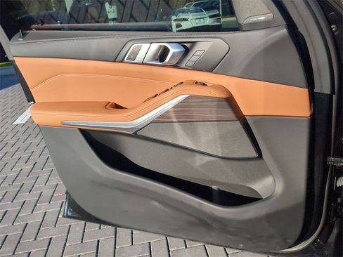 Certified 2024 BMW X5 sDrive40i w/ Premium Package image 32