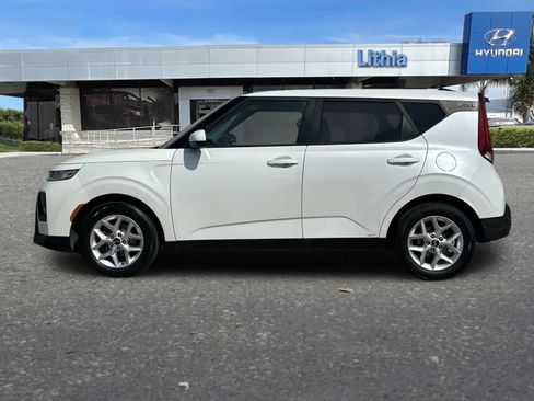Used 2020 Kia Soul S image 6