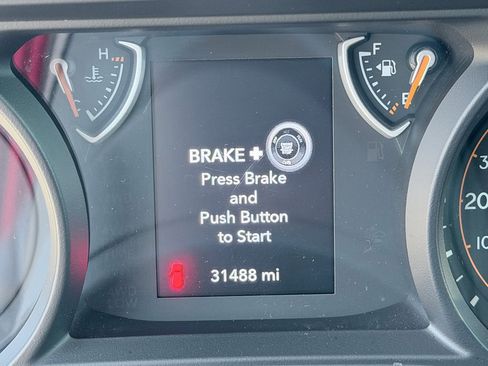 Used 2024 Jeep Wrangler Sport S image 11