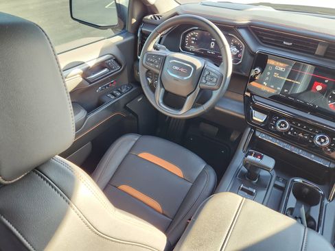 Used 2025 GMC Sierra 1500 AT4 w/ AT4 Premium Package image 14