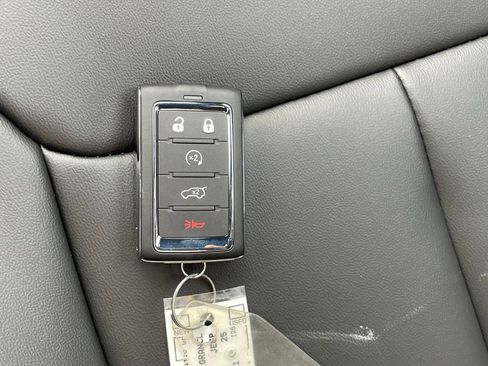 New 2025 Jeep Grand Cherokee L Limited w/ Black Appearance Package image 37