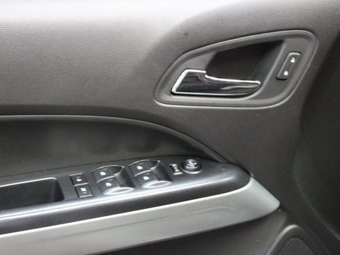 Used 2021 Chevrolet Colorado ZR2 image 11