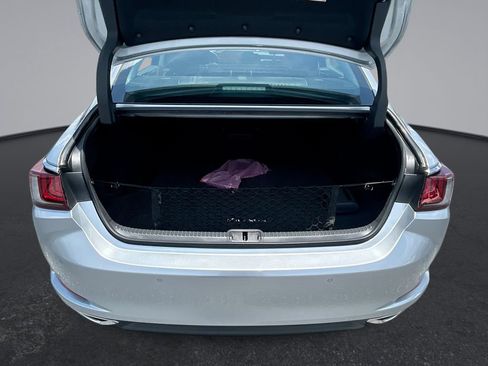 Used 2025 Lexus ES 350 w/ Premium Package FWD image 13