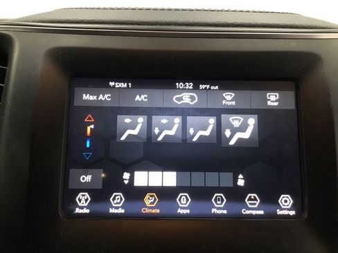 Used 2020 Jeep Cherokee Latitude image 18