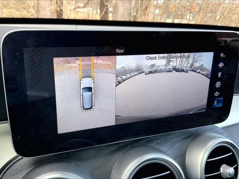 Used 2020 Mercedes-Benz GLC 300 4MATIC image 29