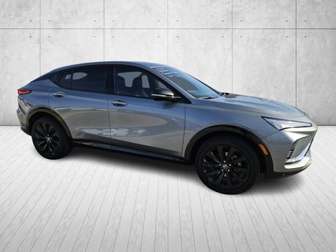 Used 2024 Buick Envista Sport Touring w/ Experience Buick Package image 1