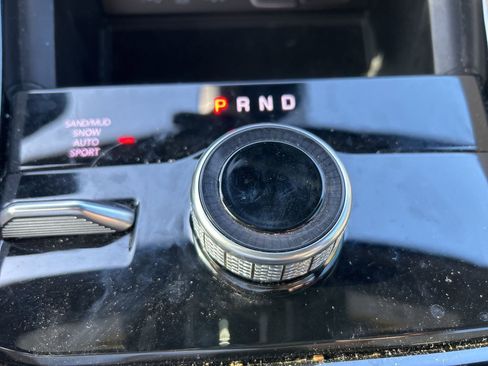 Certified 2023 Jeep Grand Cherokee Limited w/ Luxury Tech Group II image 23