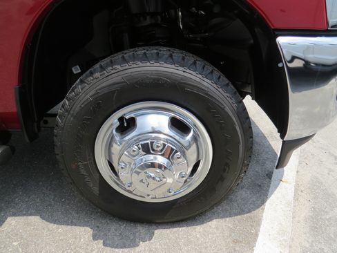 New 2026 RAM 3500 Tradesman AWD/4WD image 11