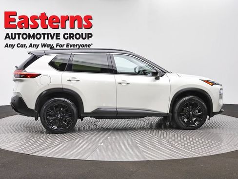 Used 2023 Nissan Rogue SV w/ SV Premium B Package AWD/4WD image 4