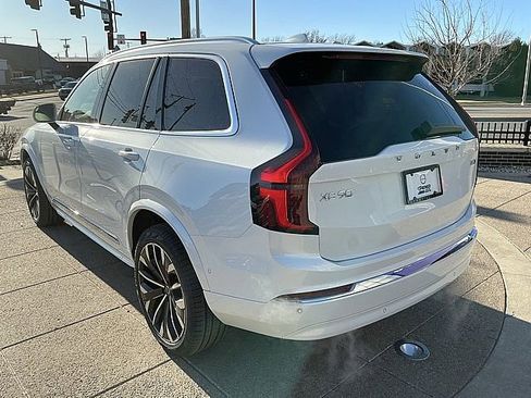 New 2026 Volvo XC90 B6 Ultra image 10