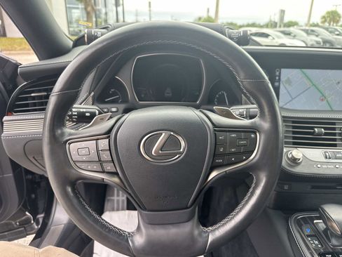 Used 2018 Lexus LS 500h w/ Accessory Package (Z2) RWD image 30