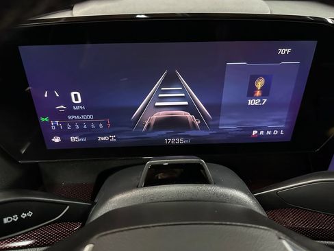 Used 2025 Chevrolet Traverse Z71 w/ Enhanced Driving Package AWD/4WD image 27