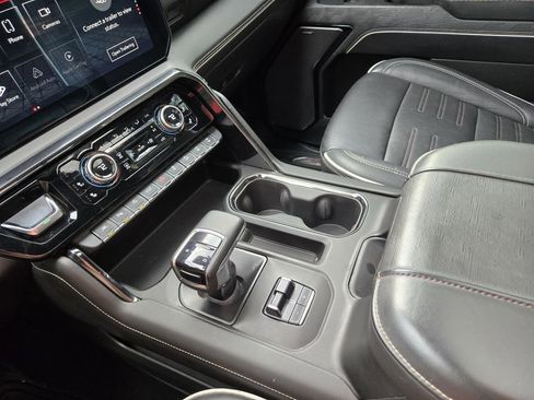 Used 2023 GMC Sierra 1500 AT4X image 17