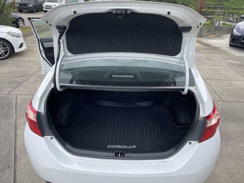 Used 2019 Toyota Corolla LE image 28