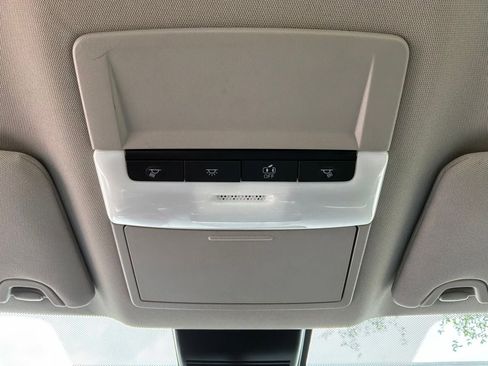 Used 2025 Nissan Altima 2.5 SV FWD image 17