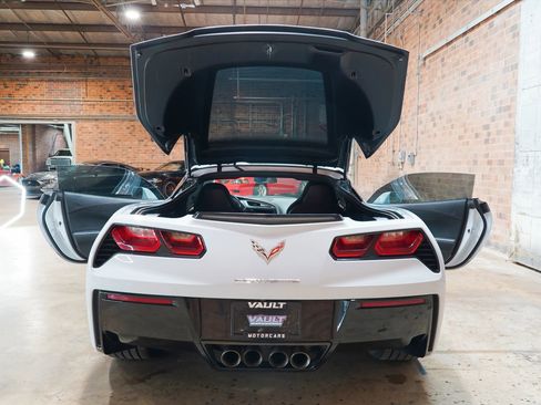 Used 2019 Chevrolet Corvette Stingray Coupe w/ 1LT RWD image 35