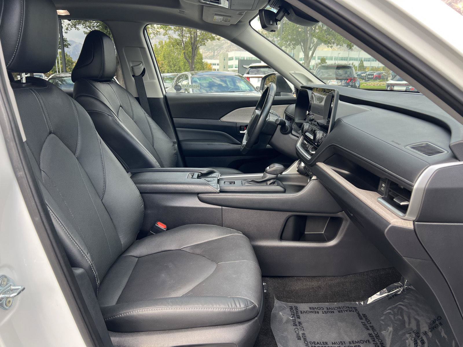Used 2025 Toyota Grand Highlander AWD Hybrid image 4