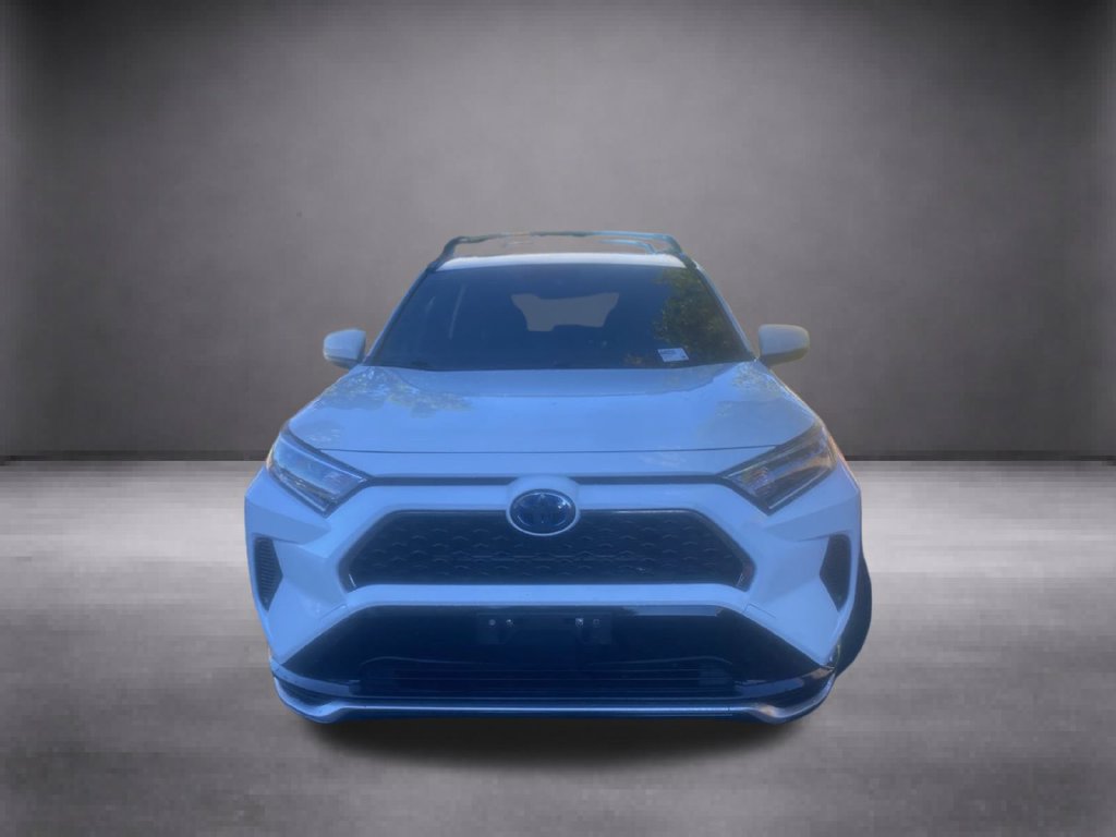 Used 2021 Toyota RAV4 SE w/ Weather & Moonroof Package AWD/4WD image 3