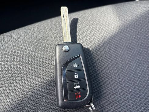 Used 2025 Toyota Corolla LE FWD image 15
