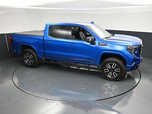 Used 2023 GMC Sierra 1500 AT4 w/ AT4 Premium Package AWD/4WD image 53