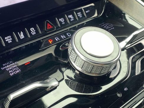 Used 2022 Jeep Grand Wagoneer Series II w/ Premium Group II AWD/4WD image 59