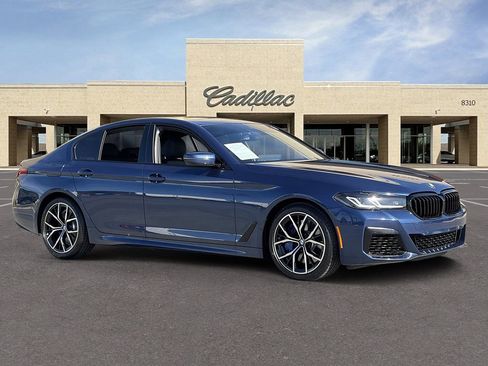 Used 2023 BMW 540i w/ M Sport Package image 3
