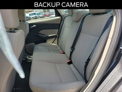 Certified 2018 Ford Focus SE FWD image 12