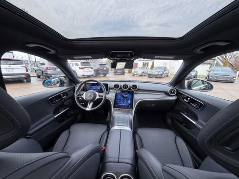 Used 2024 Mercedes-Benz C 300 Sedan image 12
