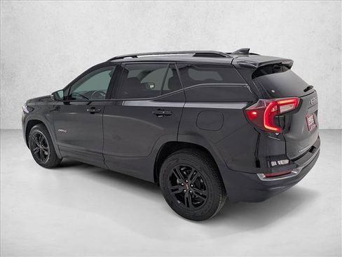 Used 2023 GMC Terrain AT4 image 8