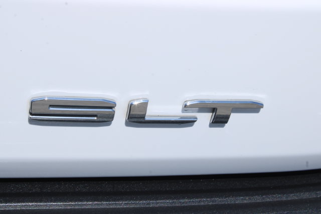 Used 2022 GMC Yukon SLT w/ SLT Premium Package RWD image 6