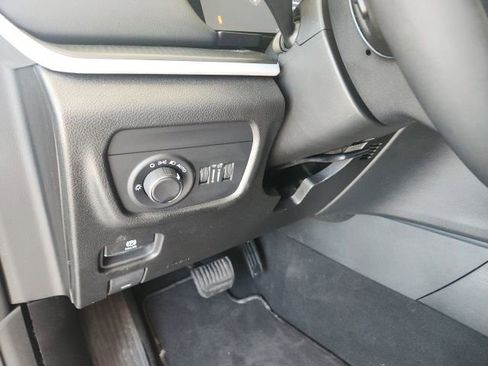 Certified 2024 Jeep Grand Cherokee Laredo X RWD image 33