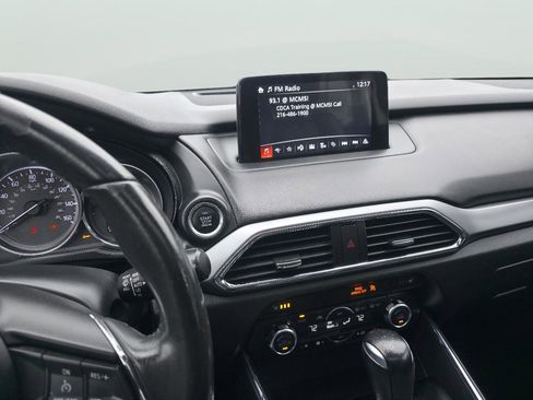 Used 2017 MAZDA CX-9 Touring image 32