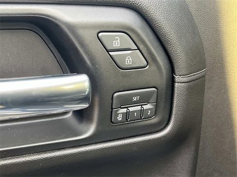 Used 2019 Chevrolet Silverado 1500 LTZ w/ LTZ Plus Package image 18