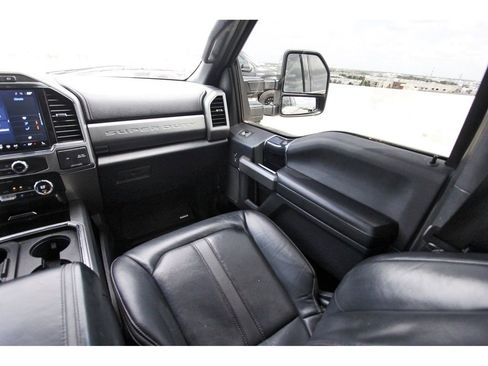 Used 2022 Ford F250 Platinum image 10