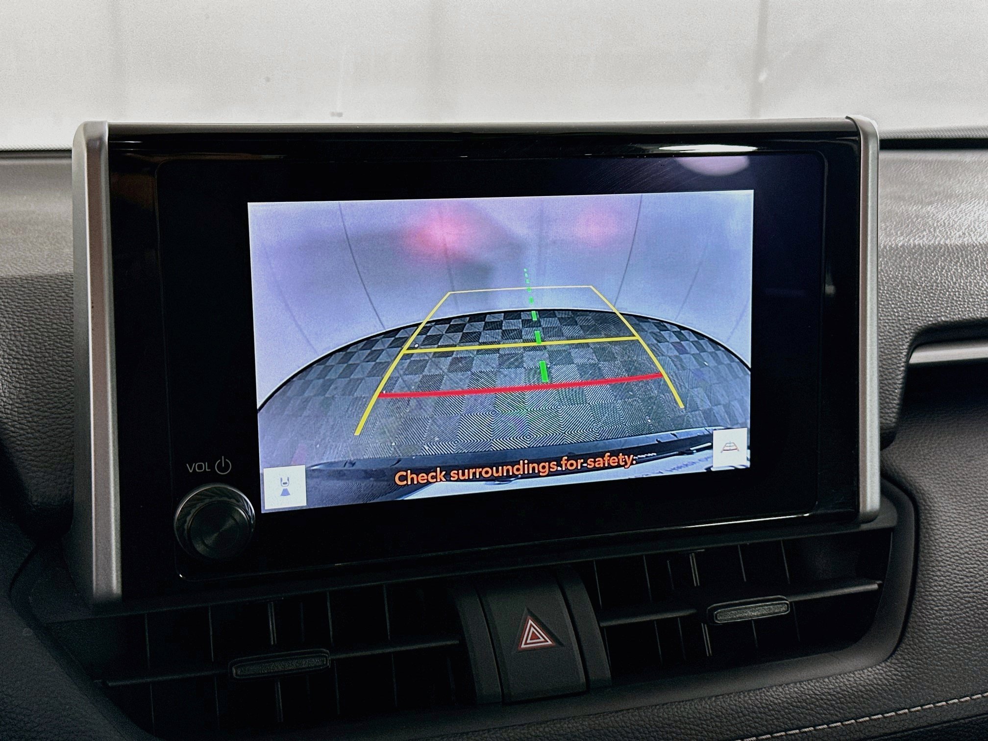 Used 2025 Toyota RAV4 XLE FWD image 22
