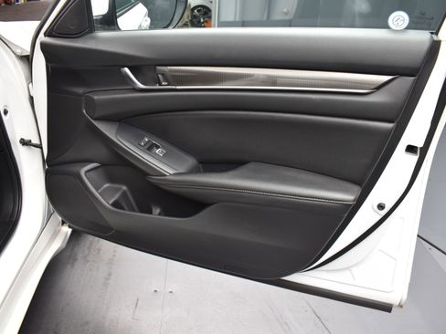 Used 2020 Honda Accord Sport image 18