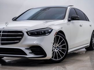 Used 2022 Mercedes-Benz S 580 4MATIC Sedan video 2