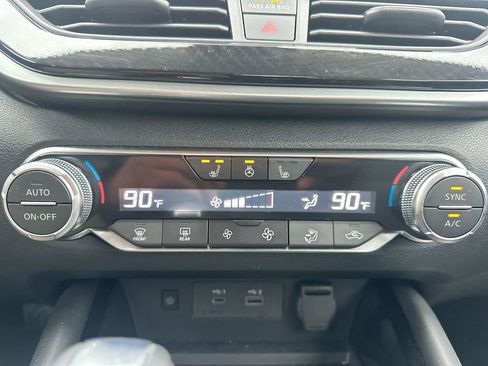 Used 2024 Nissan Altima 2.0 SR image 23