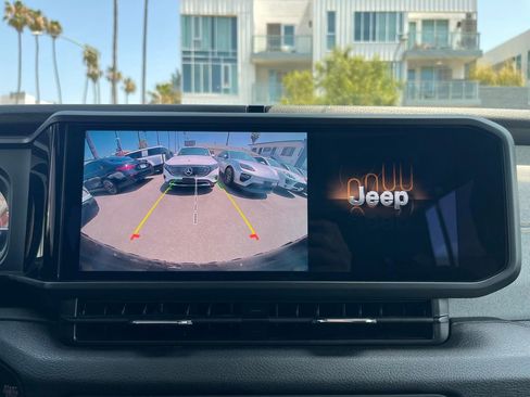 Used 2025 Jeep Wrangler Unlimited Sport S 4xe AWD/4WD image 19