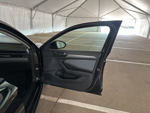 New 2026 Volkswagen Jetta SE FWD image 16