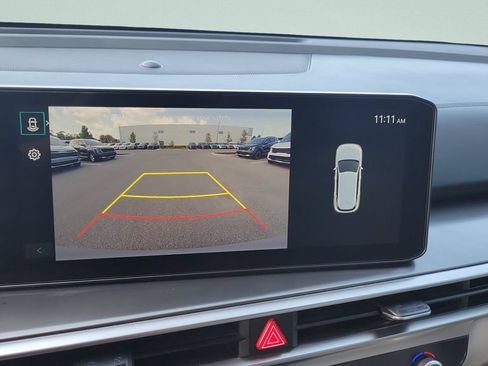 Used 2025 Kia Sorento S w/ Panoramic Sunroof Package FWD image 17