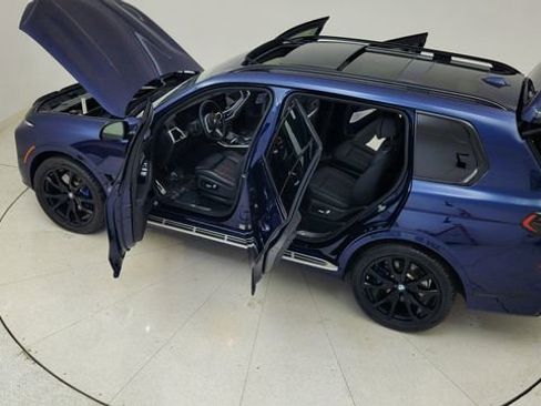 Used 2024 BMW X7 xDrive40i w/ Executive Package image 89
