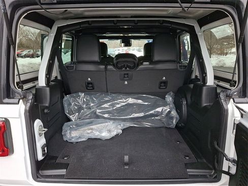 Used 2023 Jeep Wrangler Sahara w/ LED Lighting Group image 29