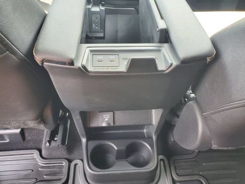 Used 2025 Toyota Sienna XLE Woodland Edition AWD/4WD image 13