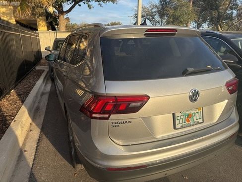 Used 2020 Volkswagen Tiguan SEL image 5