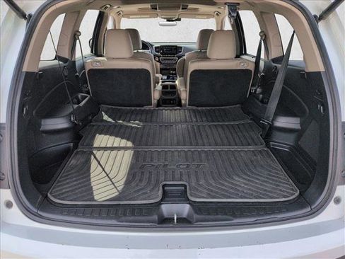 Used 2020 Honda Pilot Elite image 6