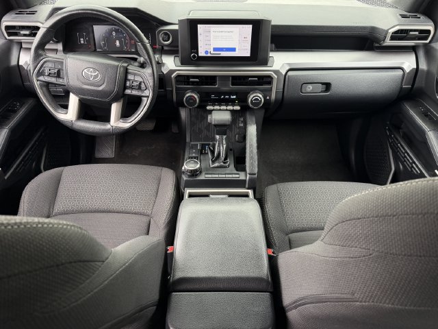 Used 2025 Toyota 4Runner SR5 AWD/4WD image 10