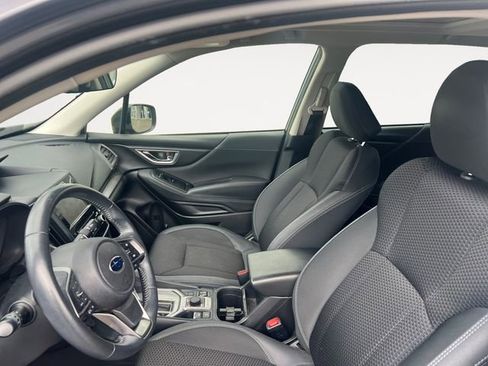 Used 2023 Subaru Forester Premium image 9